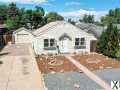 Photo 3 bd, 1 ba, 1056 sqft Home for sale - Englewood, Colorado