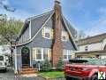 Photo 4 bd, 3 ba, 1396 sqft Home for sale - Tinton Falls, New Jersey