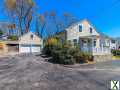 Photo 3 bd, 2 ba, 2400 sqft Home for sale - Melville, New York