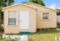 Photo 3 bd, 1 ba, 1025 sqft House for rent - Riviera Beach, Florida