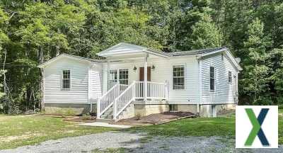 Photo 3 bd, 1 ba, 968 sqft Home for sale - Salem, Virginia
