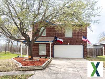 Photo 4 bd, 3 ba, 2066 sqft House for rent - Universal City, Texas