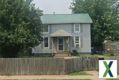 Photo 3 bd, 1 ba, 1181 sqft House for rent - Muscatine, Iowa