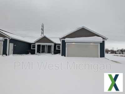 Photo 4 bd, 2.5 ba, 2568 sqft Home for rent - Grandville, Michigan