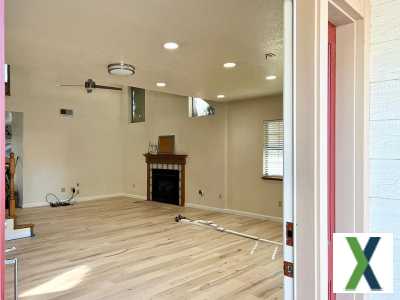 Photo 3 bd, 2 ba, 2080 sqft House for rent - Riverbank, California