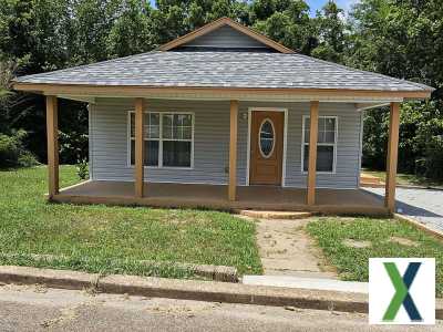 Photo 3 bd, 2 ba, 1652 sqft Home for sale - Jackson, Tennessee
