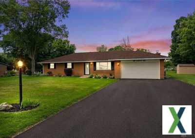 Photo 3 bd, 2 ba, 1318 sqft Home for sale - Beavercreek, Ohio
