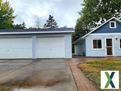 Photo 3 bd, 2 ba, 1220 sqft Home for sale - Bloomington, Minnesota