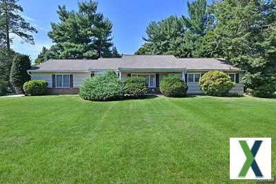 Photo 3 bd, 2 ba, 2728 sqft Home for sale - Wyckoff, New Jersey