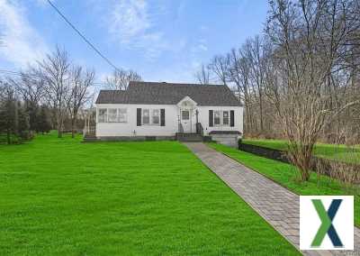 Photo 2 bd, 1 ba, 1008 sqft Home for sale - Middletown, New York