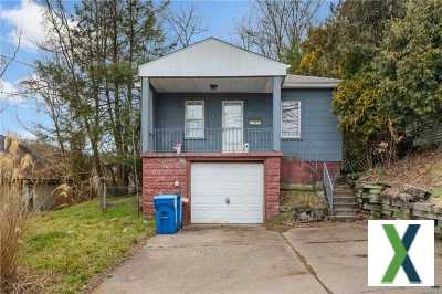 Photo 1 bd, 2 ba Home for sale - Wilkinsburg, Pennsylvania