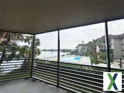 Photo 2 bd, 2 ba, 1405 sqft Condo for sale - Ives Estates, Florida