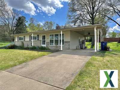 Photo 1 bd, 3 ba, 960 sqft House for sale - Arnold, Missouri