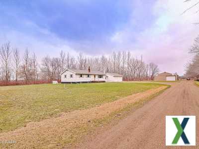 Photo 3 bd, 3 ba, 4333 sqft Home for sale - Grand Forks, North Dakota