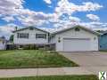 Photo 4 bd, 3 ba, 2368 sqft Home for sale - Bismarck, North Dakota