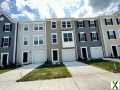 Photo 3 bd, 2.5 ba, 1971 sqft Townhome for rent - Winchester, Virginia