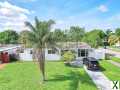 Photo 4 bd, 2 ba, 1413 sqft House for sale - North Miami Beach, Florida