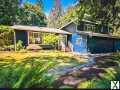 Photo 3 bd, 3 ba, 2136 sqft House for rent - Bainbridge Island, Washington