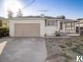 Photo 3 bd, 1 ba, 1110 sqft Home for sale - East Palo Alto, California