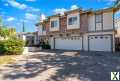 Photo 5 bd, 4 ba, 3510 sqft Home for sale - Woodland Hills, California
