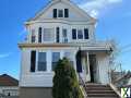 Photo 1 bd, 2 ba, 1800 sqft Home for rent - Lyndhurst, New Jersey