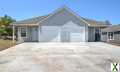 Photo 2 bd, 3 ba, 1251 sqft Home for rent - Sand Springs, Oklahoma
