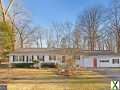 Photo 4 bd, 2 ba, 2690 sqft Home for sale - Annandale, Virginia
