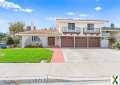 Photo 5 bd, 3 ba, 2653 sqft Home for sale - Fountain Valley, California