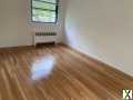 Photo 5 bd, 3.5 ba, 1728 sqft House for rent - Westbury, New York