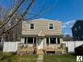 Photo 5 bd, 2 ba, 2200 sqft Home for rent - Bay Shore, New York