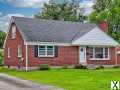 Photo 4 bd, 2 ba, 2077 sqft Home for sale - Shively, Kentucky