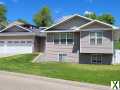 Photo 5 bd, 3 ba, 1924 sqft Home for sale - Minot, North Dakota