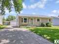 Photo 4 bd, 2 ba, 2376 sqft Home for sale - Fargo, North Dakota