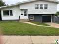 Photo 3 bd, 1 ba, 900 sqft House for rent - Clinton, Iowa