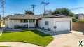 Photo 2 bd, 3 ba, 1194 sqft House for sale - Lakewood, California