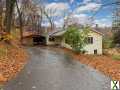 Photo 5 bd, 3 ba, 1939 sqft Home for sale - Chanhassen, Minnesota