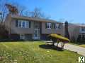 Photo 4 bd, 2 ba, 1584 sqft House for rent - Bethel Park, Pennsylvania