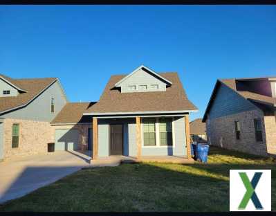 Photo 3 bd, 2.5 ba, 1000 sqft Townhome for rent - Chickasha, Oklahoma