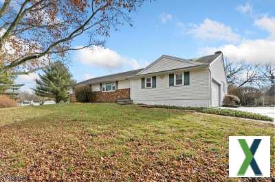 Photo 3 bd, 3 ba, 1300 sqft Home for sale - Bridgewater, New Jersey
