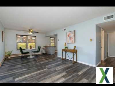 Photo 2 bd, 1 ba, 886 sqft Condo for rent - Lemay, Missouri