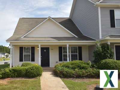 Photo 2 bd, 2 ba, 925 sqft House for rent - Clayton, North Carolina