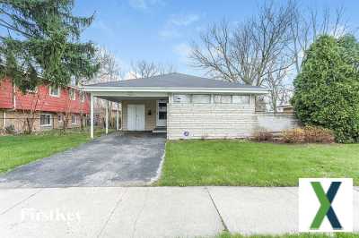 Photo 4 bd, 1.5 ba, 1487 sqft House for rent - Dolton, Illinois