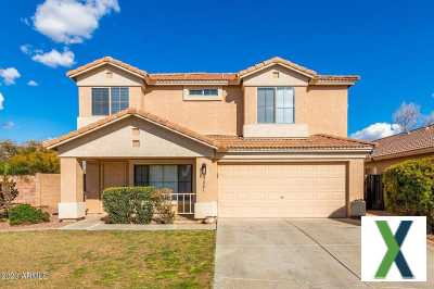 Photo 3 bd, 3 ba, 1691 sqft House for rent - El Mirage, Arizona