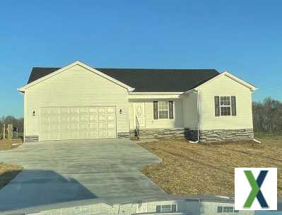 Photo 3 bd, 2 ba, 1452 sqft House for rent - Tullahoma, Tennessee