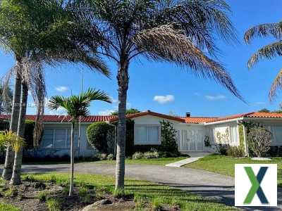 Photo 4 bd, 3 ba, 4122 sqft House for rent - Sunset, Florida