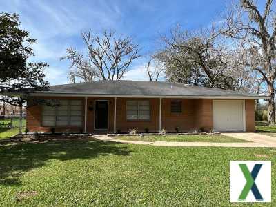 Photo 3 bd, 2 ba, 1467 sqft House for rent - Lake Jackson, Texas