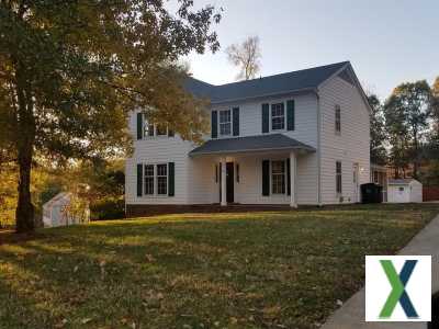 Photo 3 bd, 3 ba, 2132 sqft House for rent - Matthews, North Carolina