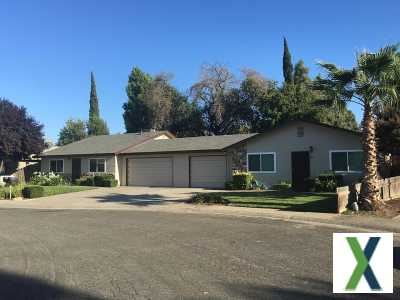 Photo 3 bd, 2 ba, 1200 sqft House for rent - Galt, California