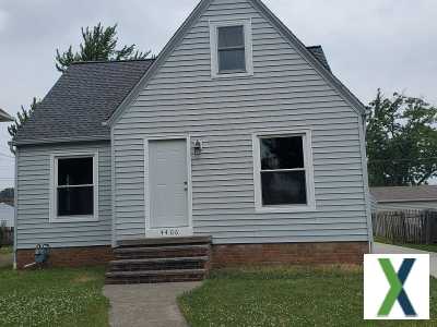 Photo 3 bd, 1 ba, 1227 sqft House for rent - Parma, Ohio