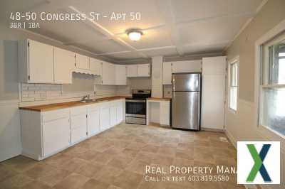 Photo 3 bd, 1 ba, 1100 sqft Home for rent - Rochester, New Hampshire